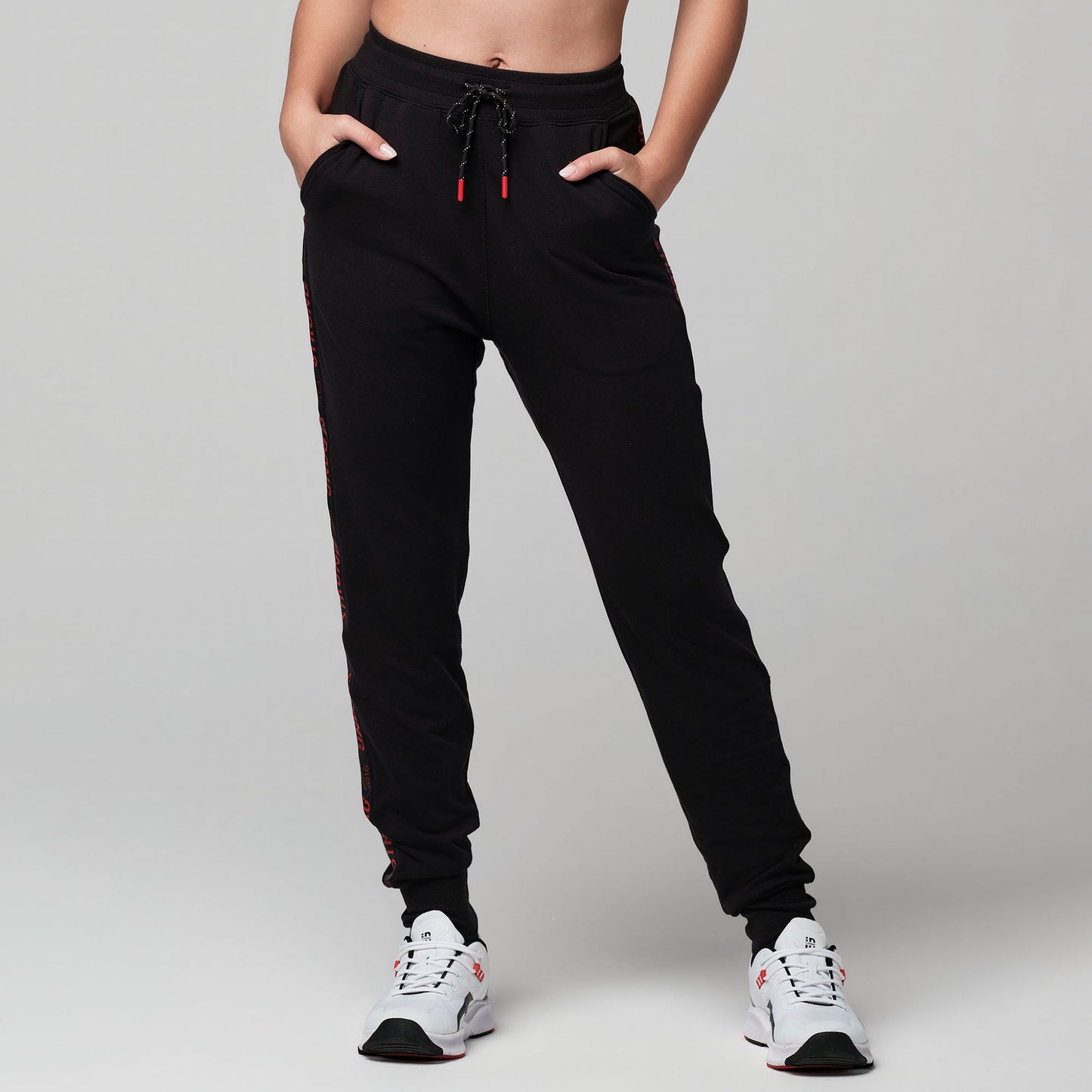 STRONG iD'2024 Jogger Sweatpants