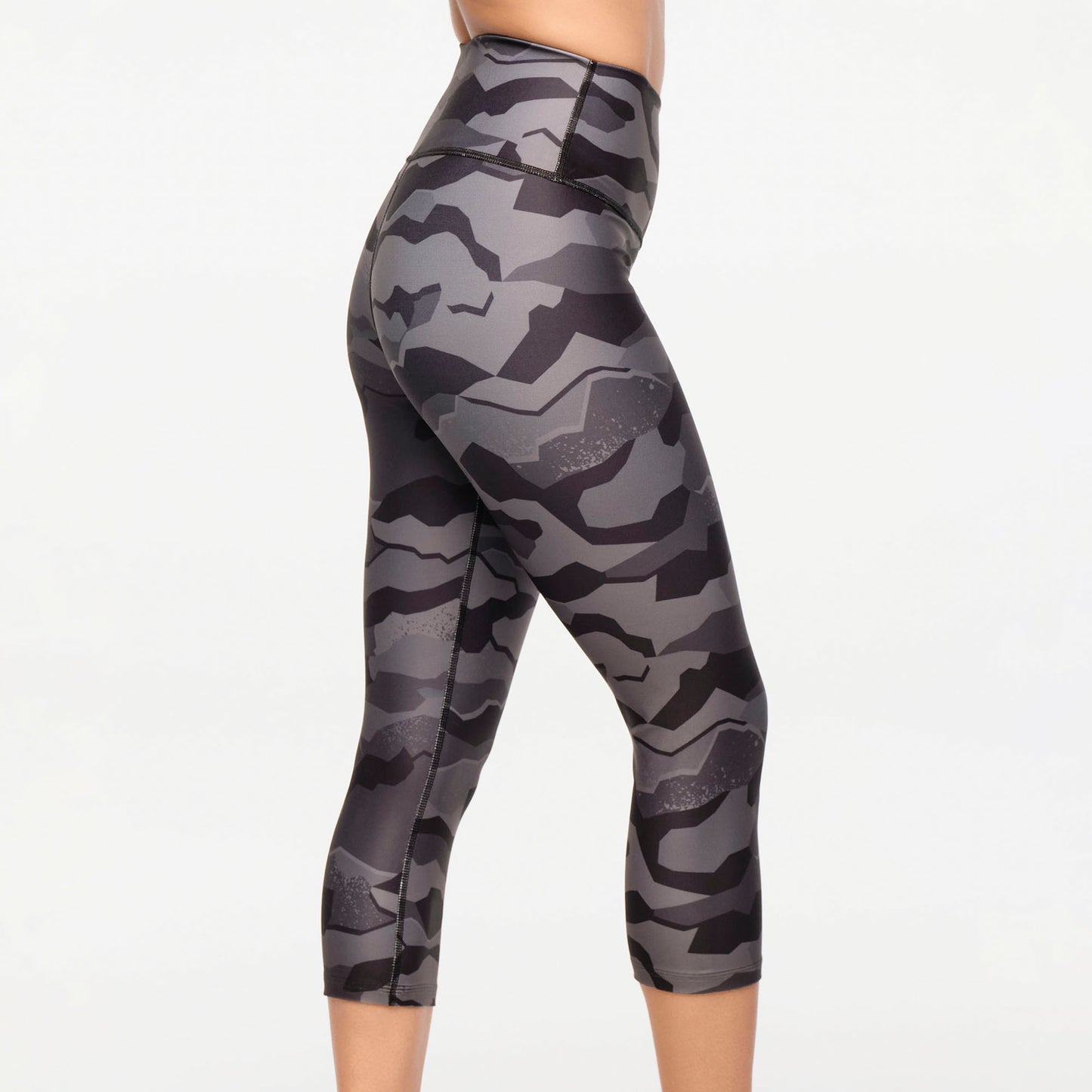 Zumba® Explore High Waisted Capri Leggings