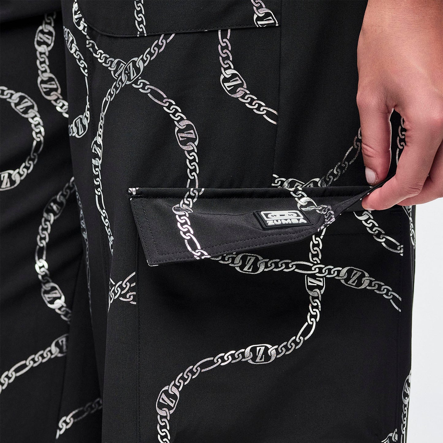 Dale-Z Woven Cargo Pants - Black/Silver