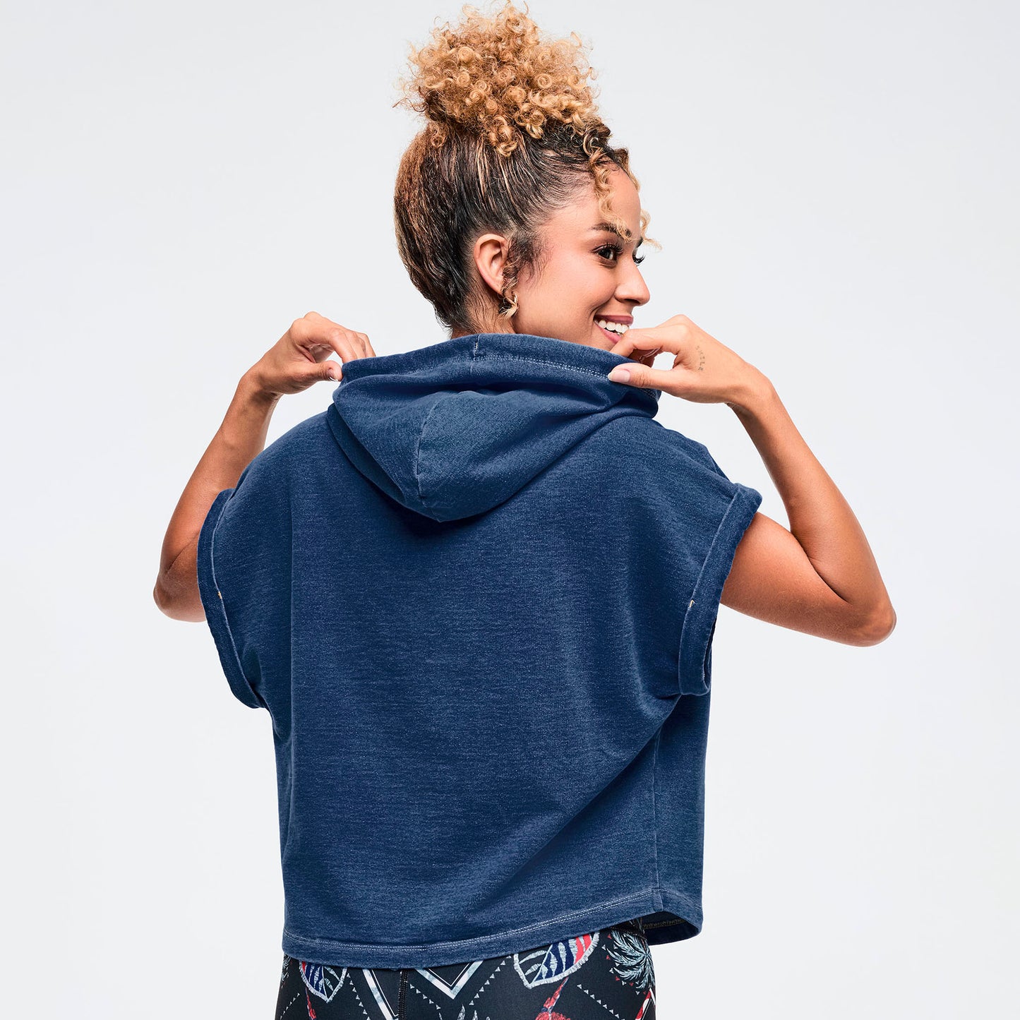 Latin Movement Short Sleeve Crop Pullover Hoodie